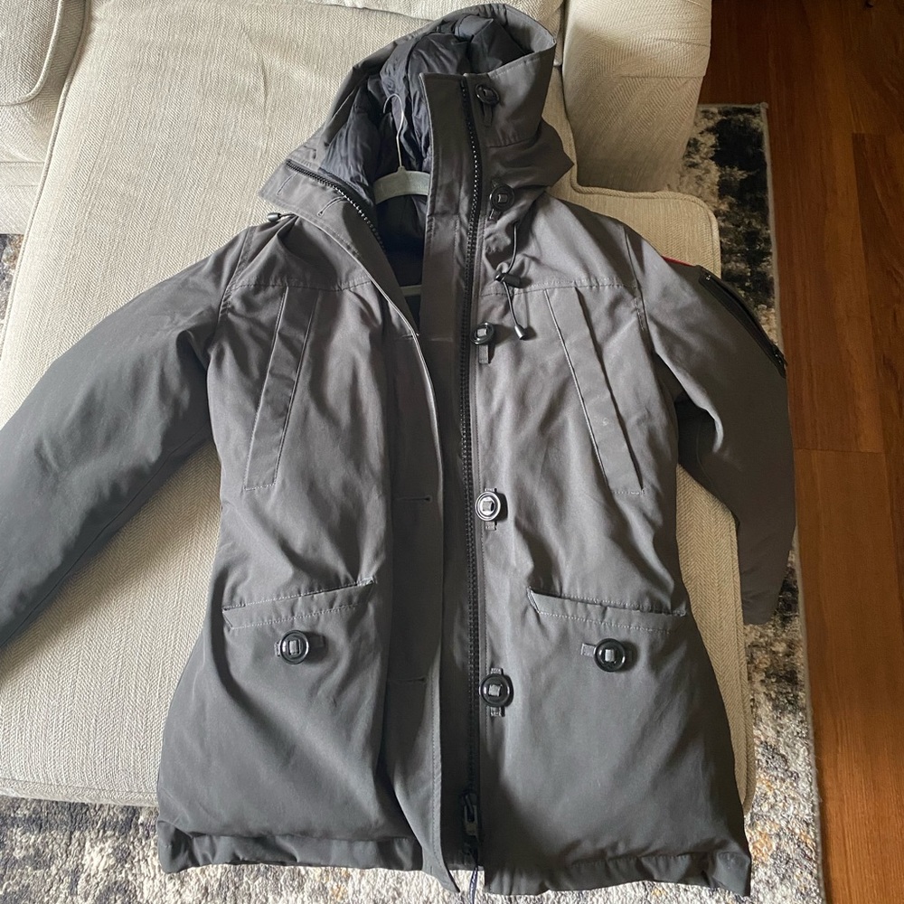 AUTHENTIC CANADA GOOSE WINTER JACKET